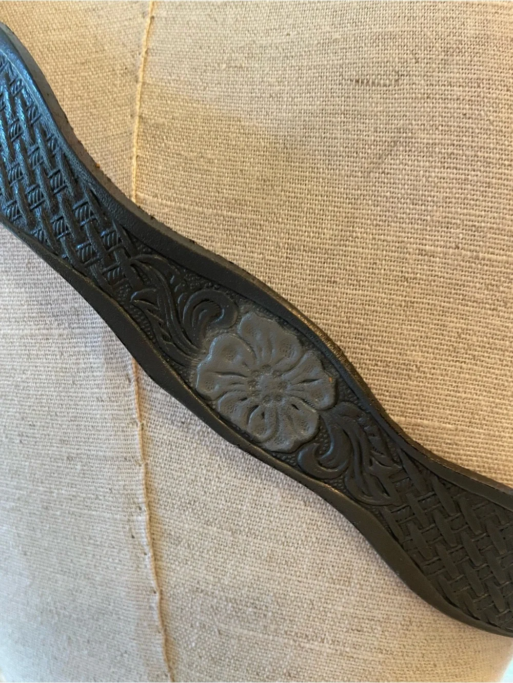 Embossed Gray Leather Western Belt with Ornate Silver Buckle 32.5 in